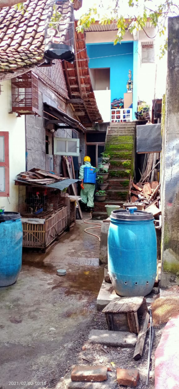 Swksi kasih sayang, Penyemprotan desinfektan dan penyerahan jadup untuk warga yang terpapar covid